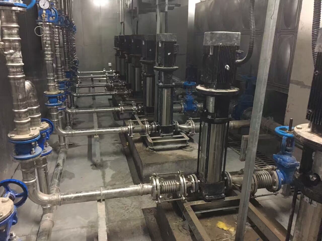 醫院大廈建筑供水系統案例.jpg 醫院大廈建筑供水系統案例.jpg